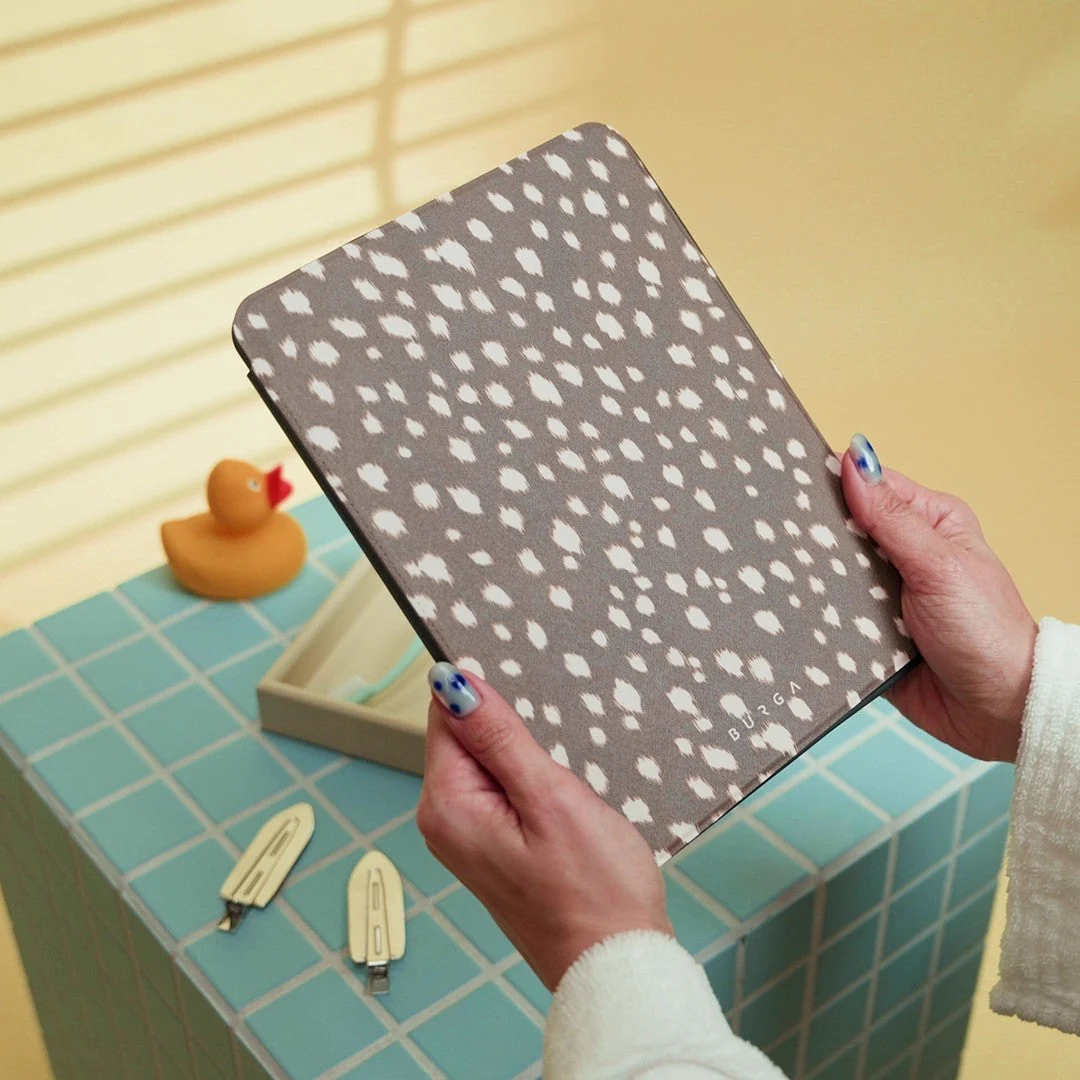 Off Duty - iPad Pro 12.9 (4th/3rd Gen) Case - Image 8